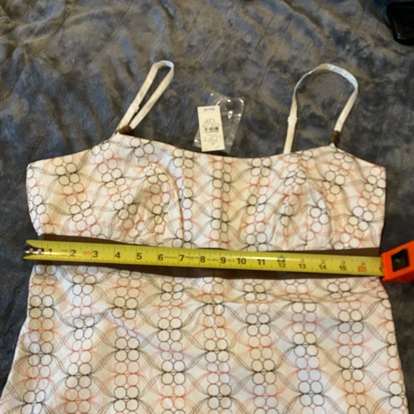 Ann Taylor Loft top.  Beautiful brown and Coral - Picture 2 of 5